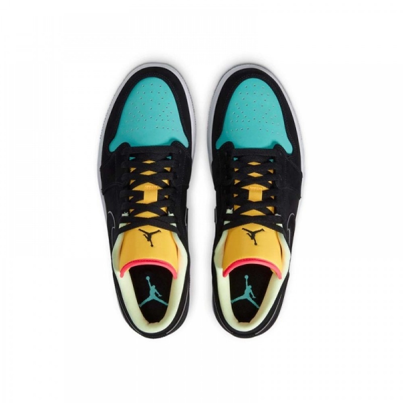 Nike AIR JORDAN 1 LOW SE 