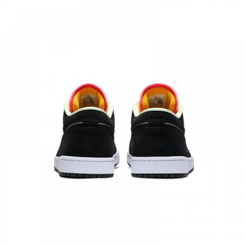 Nike AIR JORDAN 1 LOW SE 