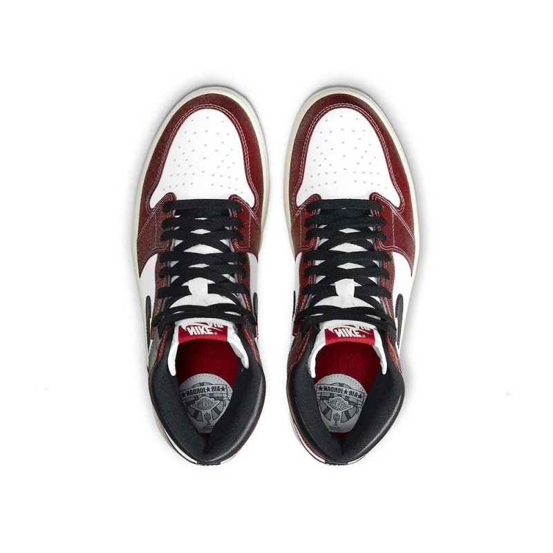 Nike AIR JORDAN 1 RETRO HIGH OG 