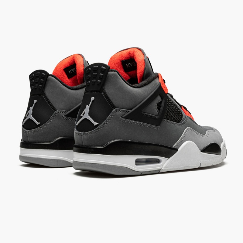 Nike AIR JORDAN 4 RETRO 